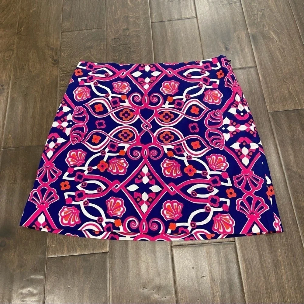 Vineyard Vines Mini Skirt size 4